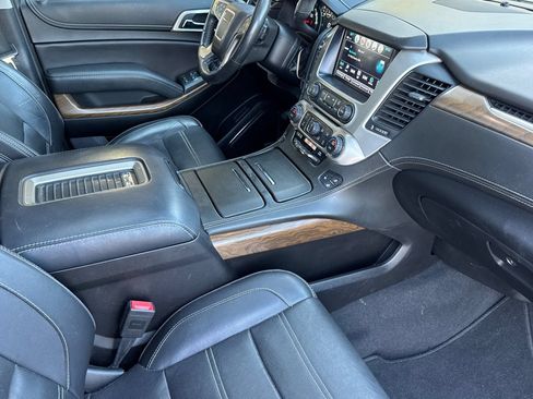 Used 2019 GMC Yukon Denali w/ Open Road Package AWD/4WD image 16