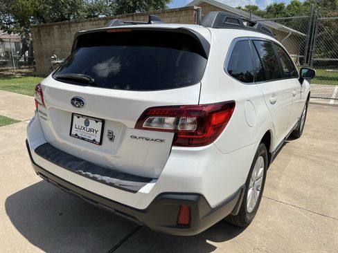 Used 2019 Subaru Outback 2.5i Premium w/ Popular Package #2 image 10