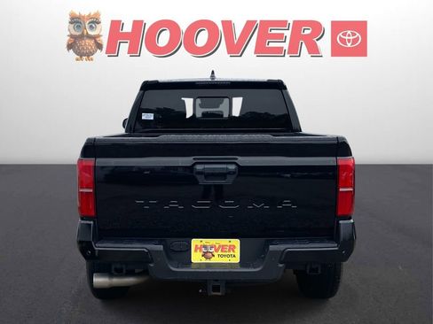 Used 2024 Toyota Tacoma TRD Sport w/ TRD Sport Upgrade Package image 3