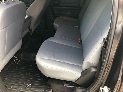 Used 2017 RAM 1500 Express w/ Express Value Package image 29