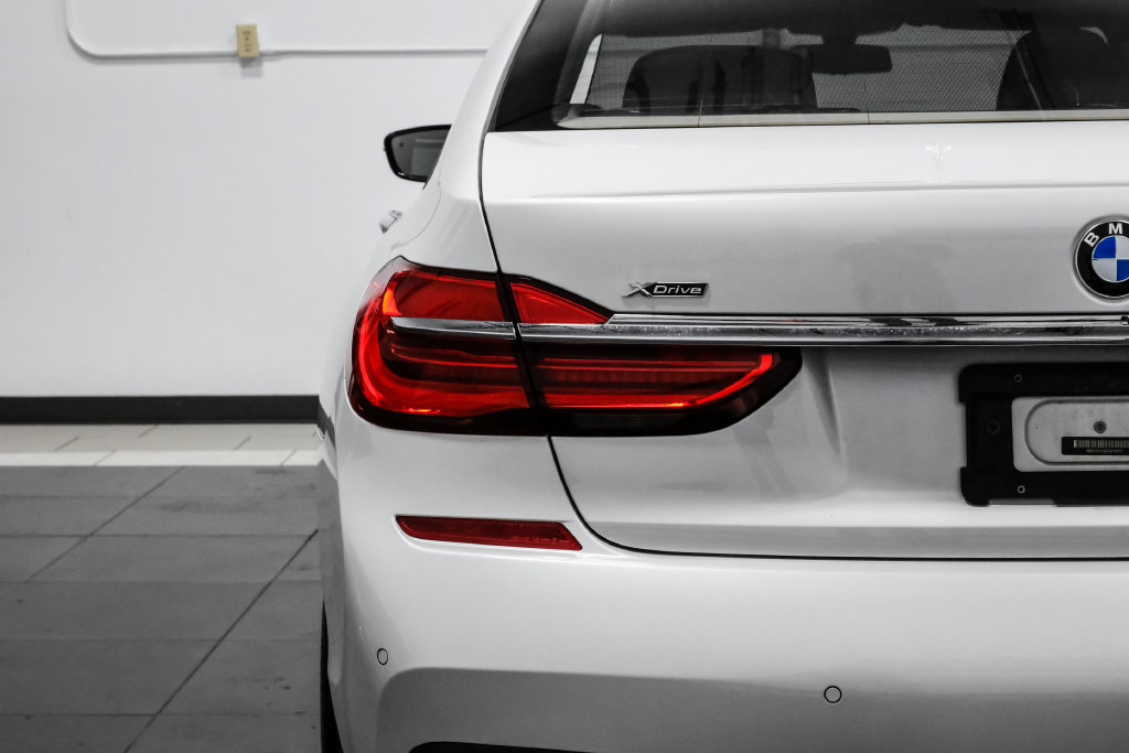 Used 2016 BMW 750i xDrive AWD/4WD image 74