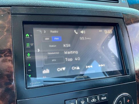 Used 2011 GMC Yukon Denali AWD/4WD image 31