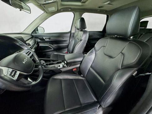 Certified 2024 Kia Telluride S w/ S Sunroof Package AWD/4WD image 21