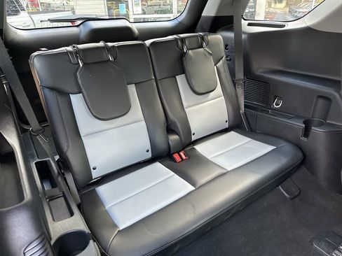 Certified 2023 Ford Explorer XLT w/ Equipment Group 202A image 23