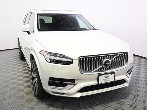 Used 2023 Volvo XC90 B6 Ultimate w/ Protection Package AWD/4WD image 9