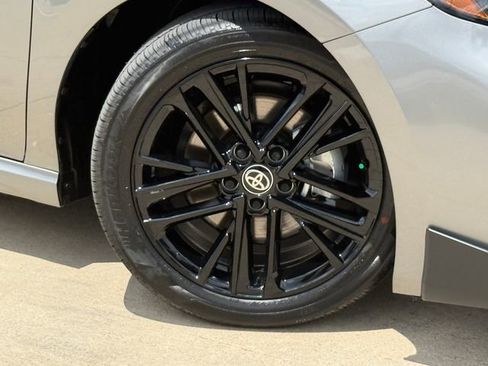 Used 2026 Toyota Camry SE FWD image 2