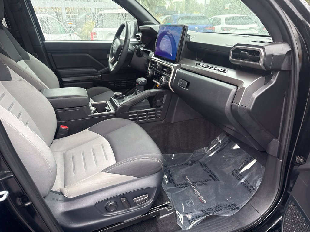 Used 2024 Toyota Tacoma TRD Sport w/ TRD Sport Upgrade Package AWD/4WD image 22