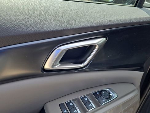 New 2026 Kia Carnival FWD image 18