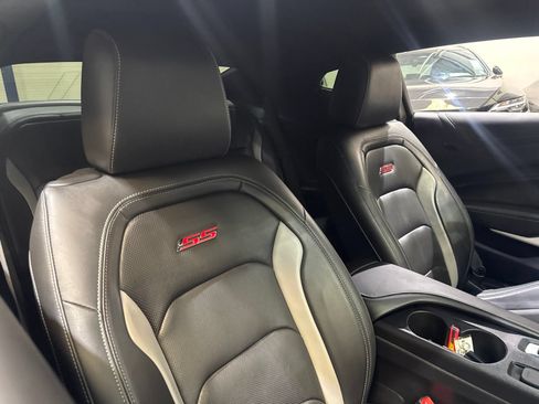 Used 2018 Chevrolet Camaro SS w/ Redline Edition RWD image 38