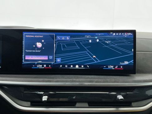 Certified 2025 BMW X7 xDrive40i w/ Premium Package AWD/4WD image 11