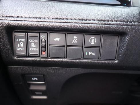 Used 2023 Honda Odyssey Touring image 15