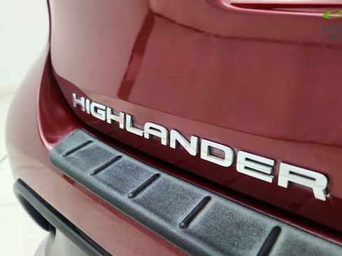 Used 2022 Toyota Highlander XSE AWD/4WD image 18