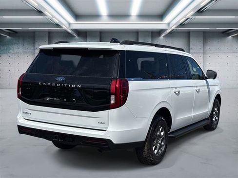 Used 2025 Ford Expedition Max Active AWD/4WD image 25