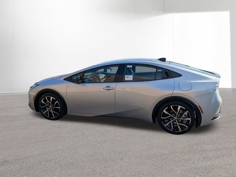 New 2026 Toyota Prius Plug-In Hybrid image 8