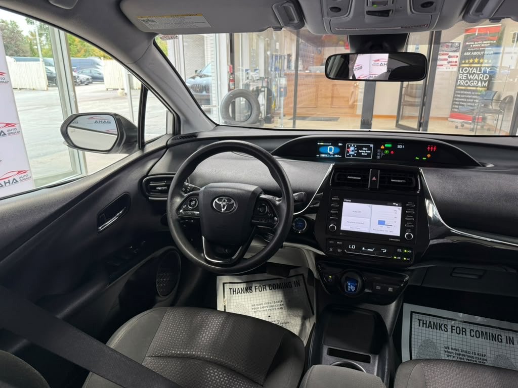 Used 2022 Toyota Prius LE FWD image 20
