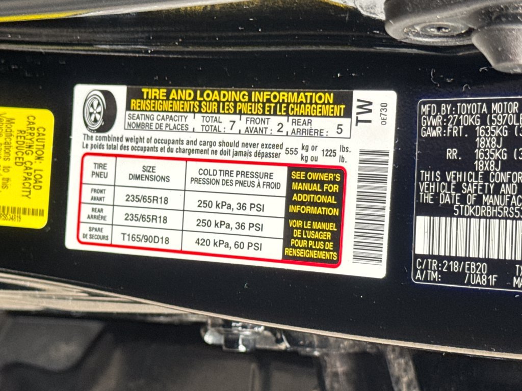 Used 2024 Toyota Highlander XLE AWD/4WD image 49
