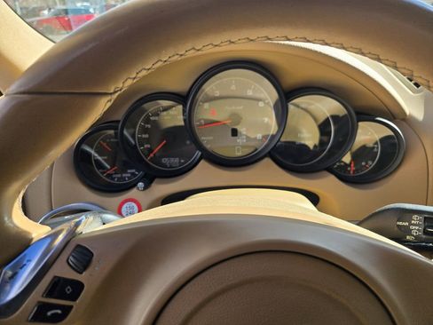 Used 2011 Porsche Cayenne S image 16