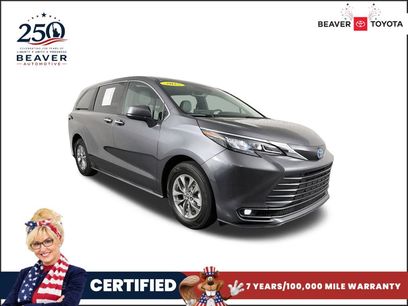Used 2025 Toyota Sienna XLE