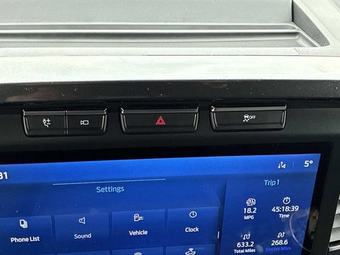 Certified 2022 Ford F150 XLT w/ Equipment Group 302A High image 33