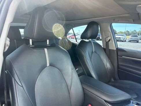 Used 2020 Toyota Camry XSE FWD image 27