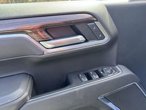 Used 2025 Chevrolet Silverado 1500 LT image 20