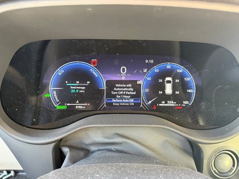 Used 2025 Toyota Sienna Platinum image 17