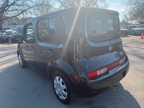 Used 2014 Nissan Cube 1.8 S w/ Interior Designer Package FWD image 4