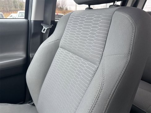 Used 2019 Toyota Tacoma SR image 30