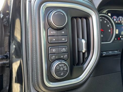 Used 2019 Chevrolet Silverado 1500 High Country image 19