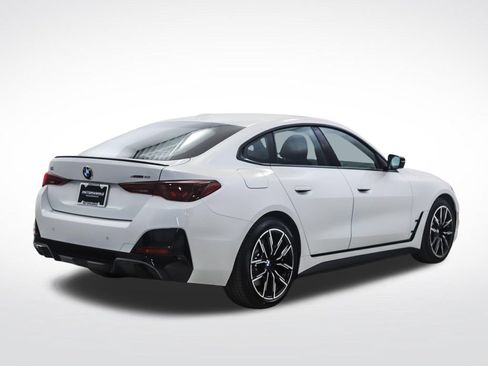 Used 2026 BMW i4 xDrive40i w/ M Sport Package AWD/4WD image 5