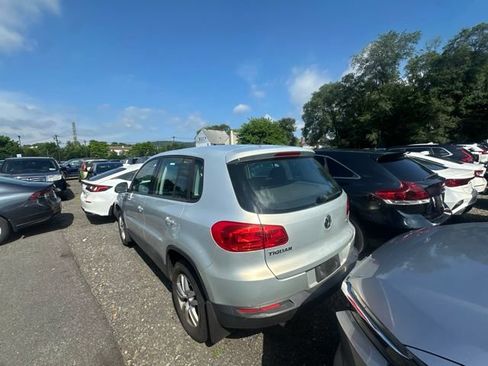 Used 2013 Volkswagen Tiguan S AWD/4WD image 2