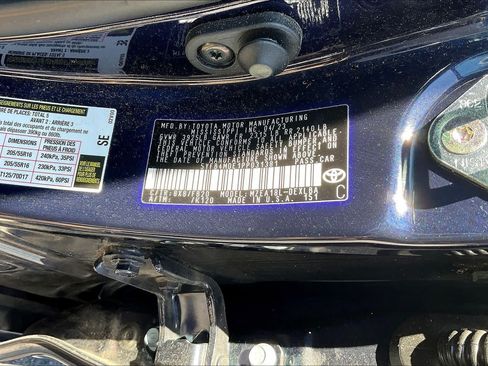 Used 2023 Toyota Corolla LE FWD image 33