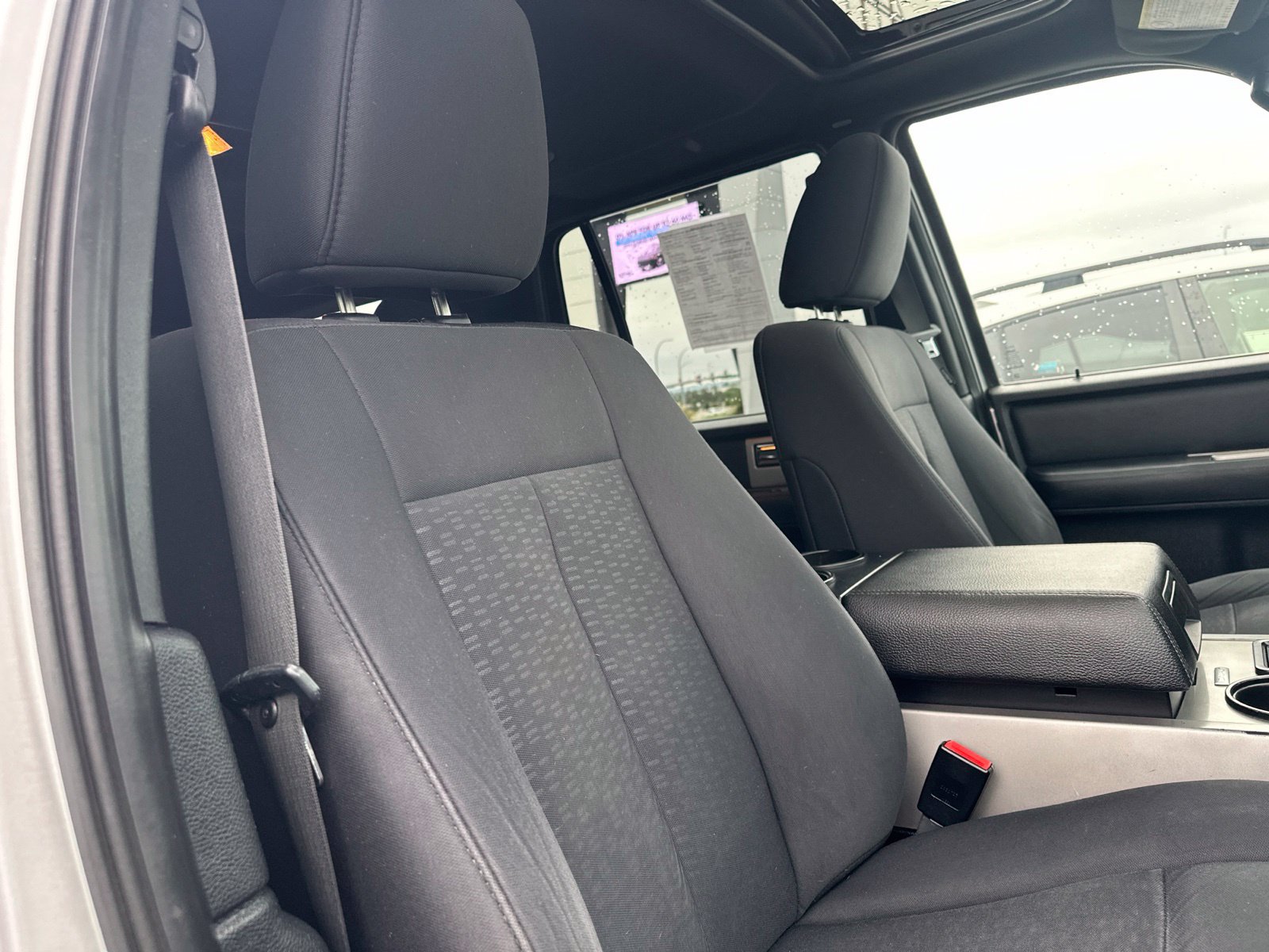 Used 2017 Ford Expedition XLT AWD/4WD image 42