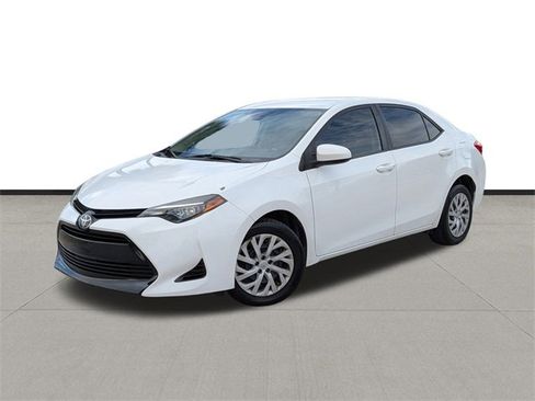Used 2017 Toyota Corolla LE image 1