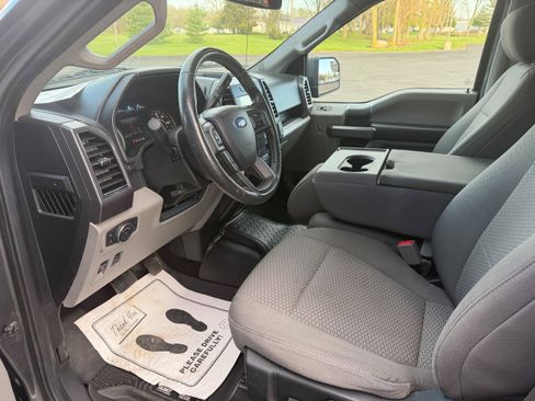 Used 2019 Ford F150 XLT w/ Equipment Group 302A Luxury image 18