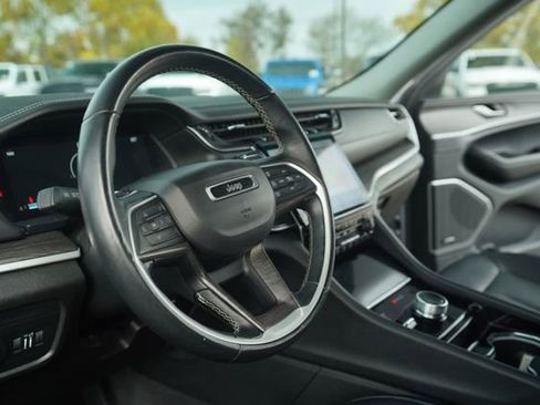 Used 2021 Jeep Grand Cherokee L Limited image 28