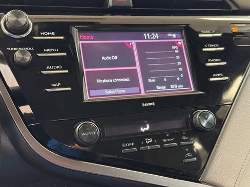 Used 2020 Toyota Camry SE w/ Convenience Package image 32