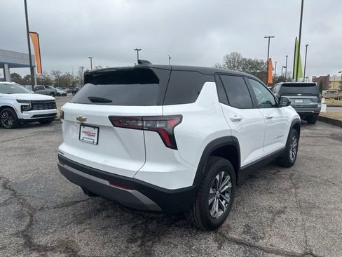 New 2026 Chevrolet Equinox LT image 3
