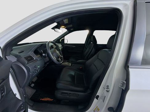 Used 2023 Honda Passport EX-L image 13