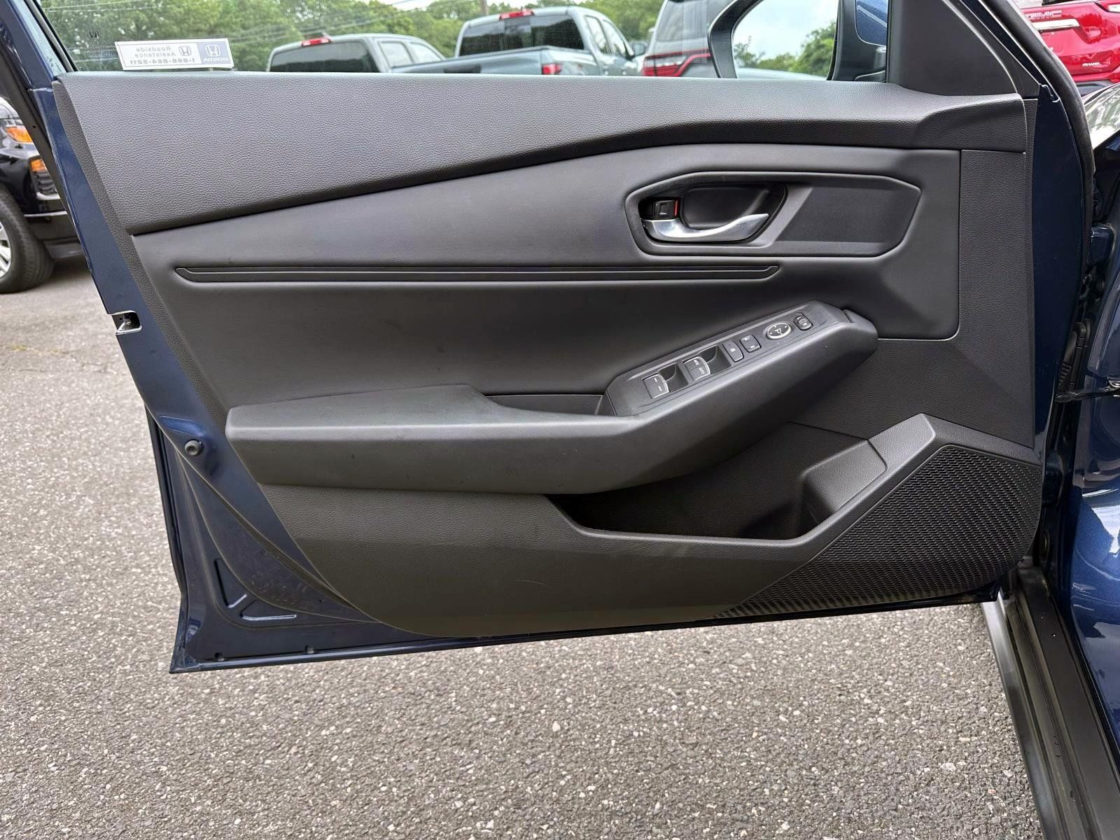 Used 2024 Honda Accord EX image 8