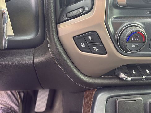 Used 2018 GMC Sierra 3500 Denali w/ Duramax Plus Package image 20