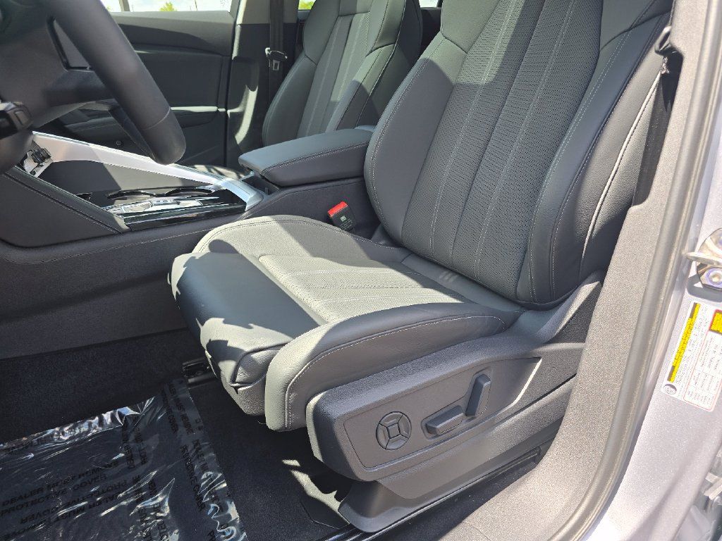 Used 2025 Audi Q5 Premium Plus AWD/4WD image 38