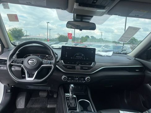 Certified 2023 Nissan Altima 2.5 SL FWD image 21