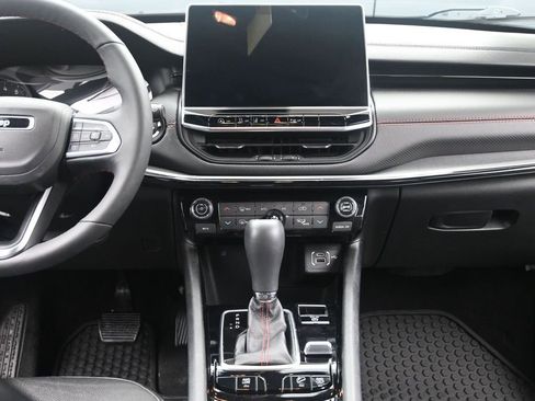 Used 2023 Jeep Compass Trailhawk w/ Trailhawk Convenience Group image 25