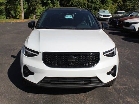 New 2026 Volvo XC40 B5 Ultra w/ Climate Package image 8