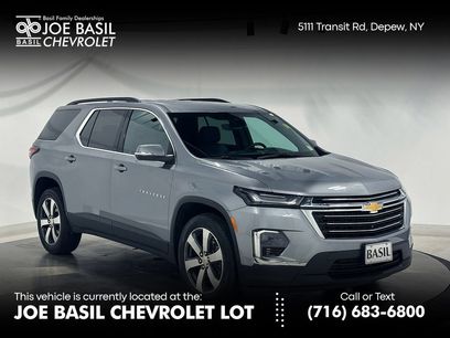 Used 2023 Chevrolet Traverse LT w/ LT Premium Package