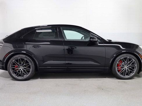 New 2025 Porsche Macan Turbo Electric image 10