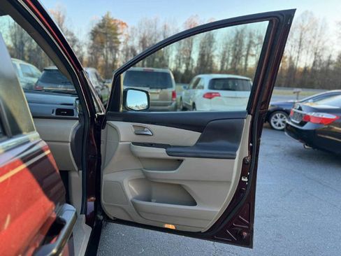 Used 2013 Honda Odyssey LX image 13