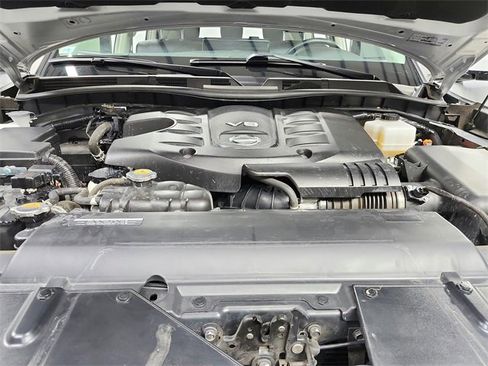 Used 2024 Nissan Armada SL image 17