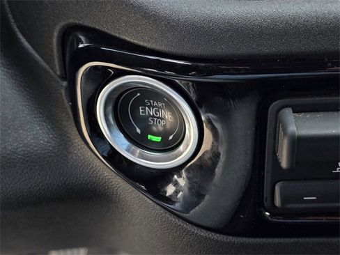 Used 2024 Chevrolet Silverado 2500 LT image 20